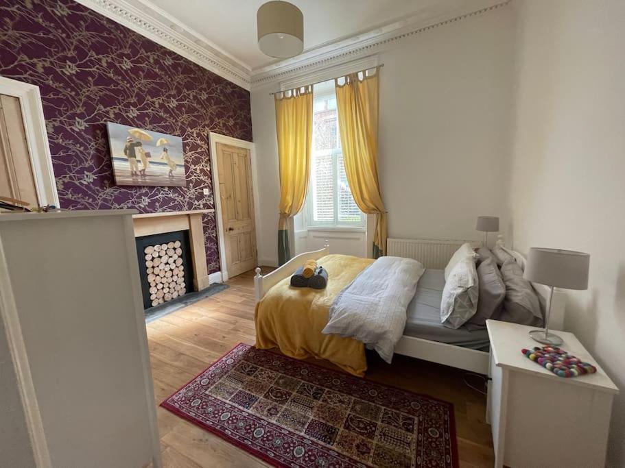 Апартаменты Stunning West End Flat! Глазго Экстерьер фото