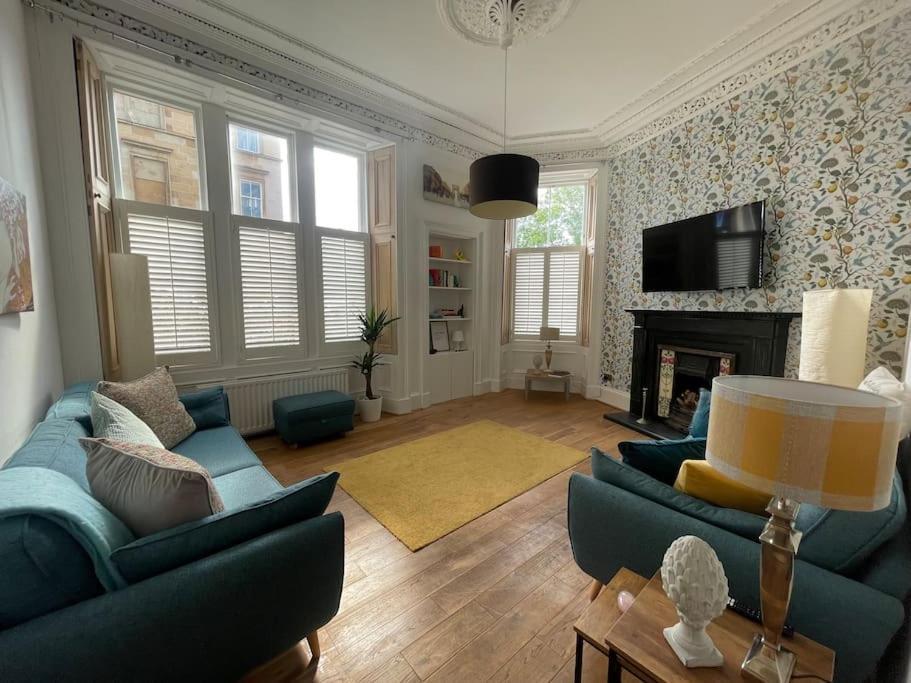 Апартаменты Stunning West End Flat! Глазго Экстерьер фото